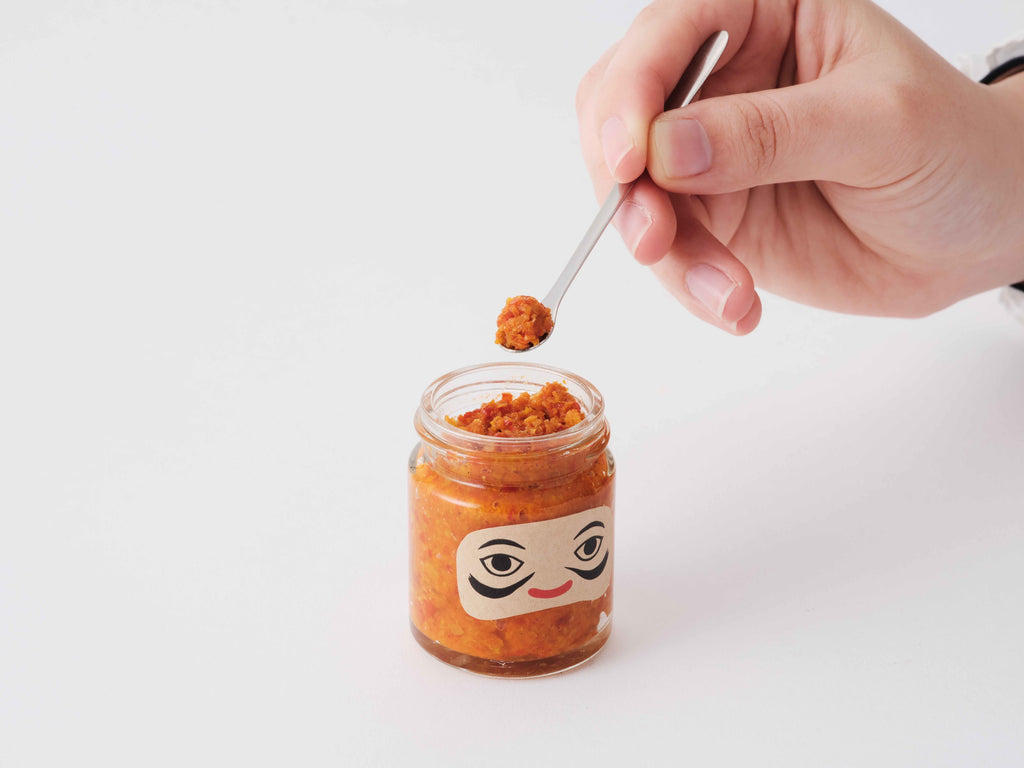 ふるさと納税 岡山県 高梁市 [No.5615-0133]佐藤紅商店　吹屋の紅だるま　5個　吹屋の紅てんぐ　4個 ３種の辛味ギフトセット｜佐藤紅商店｜岡山県高梁市吹屋 | TURNSの