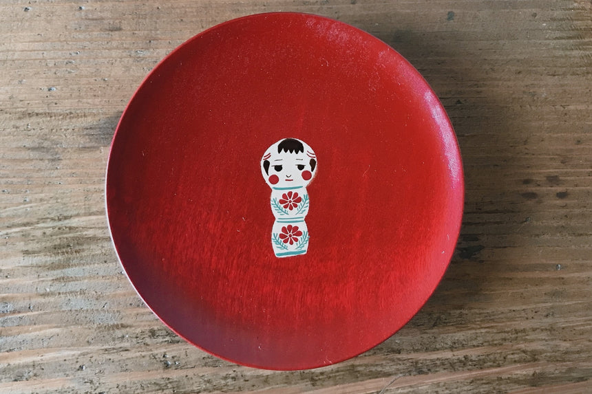 かわいい こけし の縁起豆皿|会津漆器 食器 おしゃれ|ほくるし堂