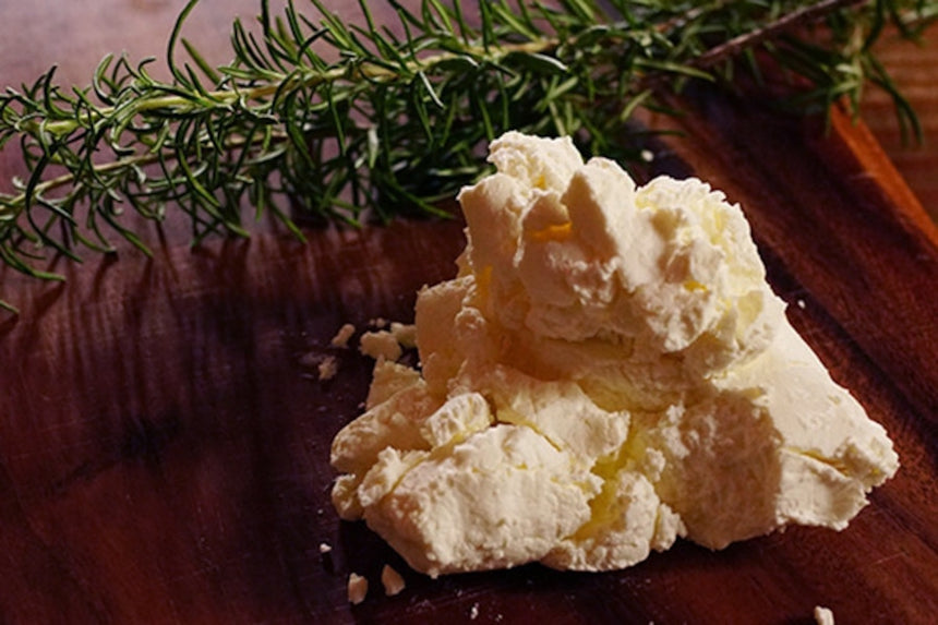 「ぎっしり里の実」自然をたべる 麹チーズケーキ 4~6人用［無添加・グルテンフリー］｜里山BOTANICAL